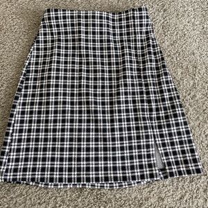 H&M women's short Slit-hem skirt, size XS